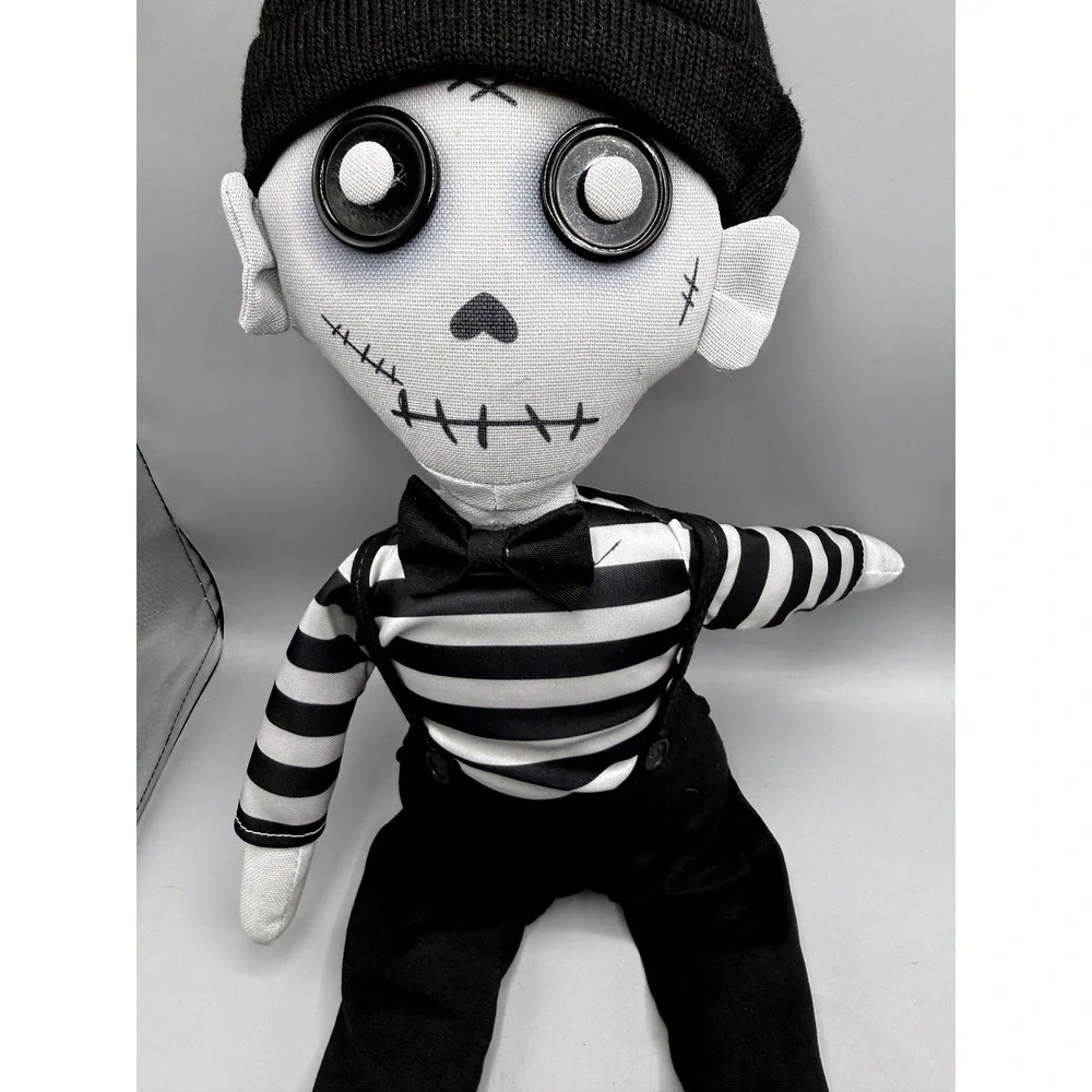 Debi Lilly these dolls